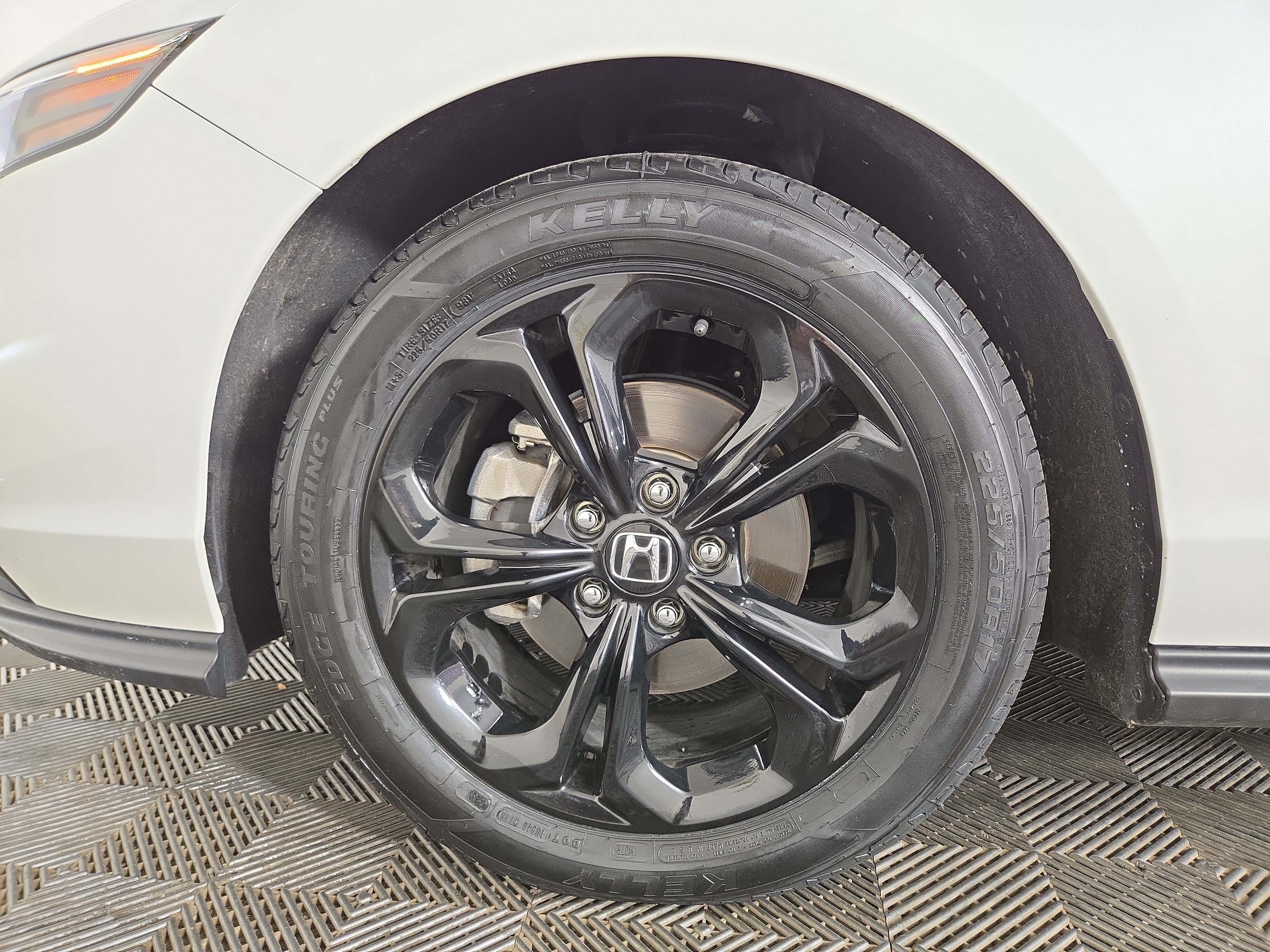 Used 2025 Honda Accord SE image 33