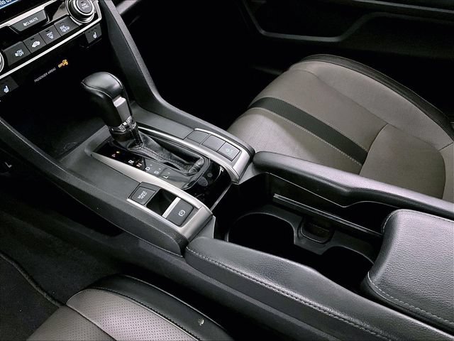 Used 2017 Honda Civic Touring image 16