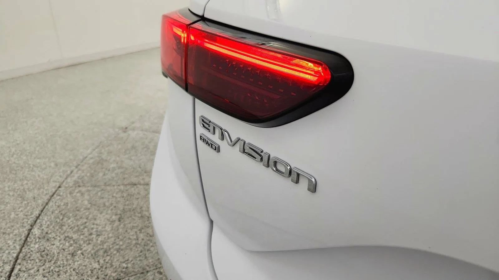 Used 2024 Buick Envision Preferred AWD/4WD image 37