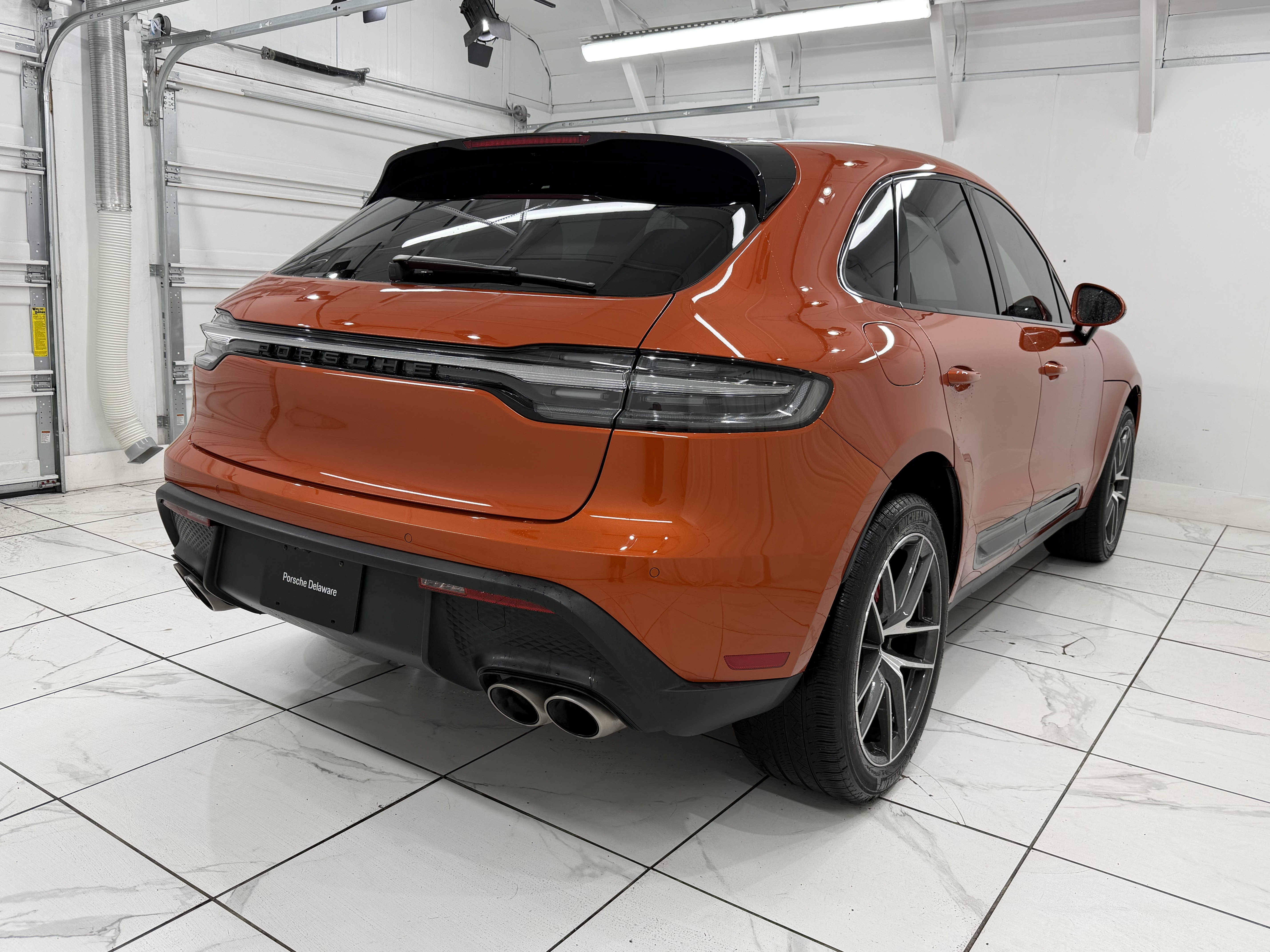 Certified 2024 Porsche Macan S AWD/4WD image 12