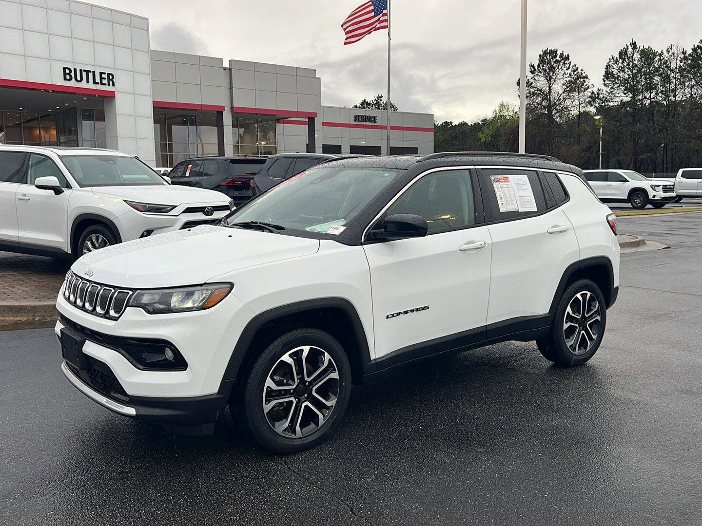 Used 2022 Jeep Compass Limited image 2