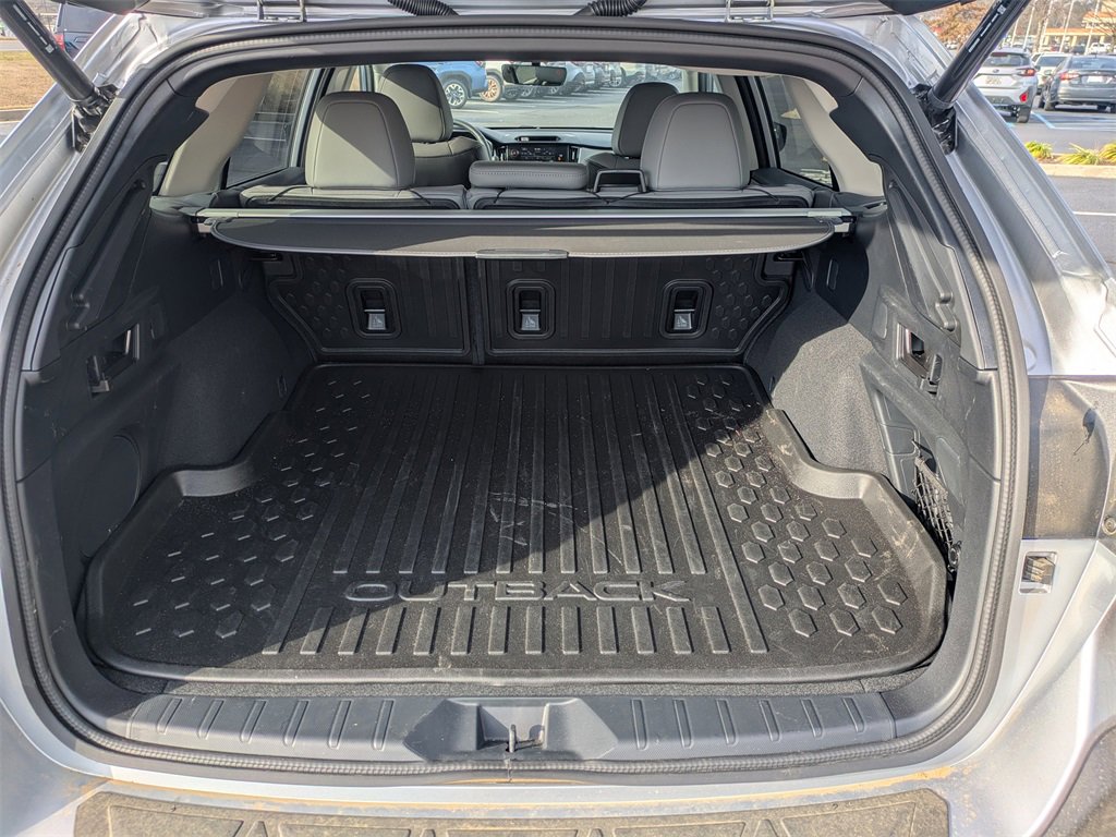 Certified 2025 Subaru Outback Limited w/ Popular Package #2 image 13