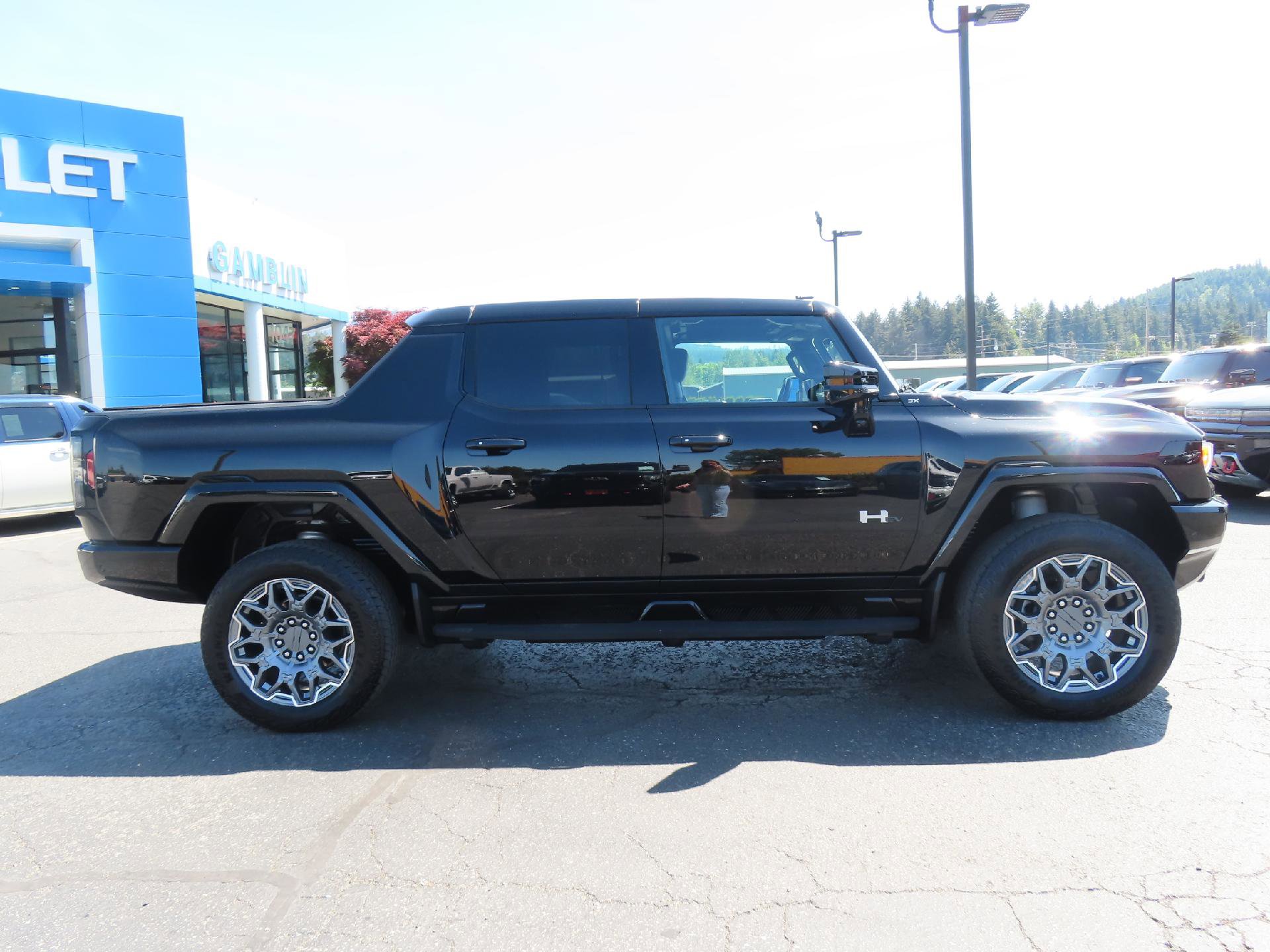 Used 2024 GMC Hummer EV 3X AWD/4WD image 10