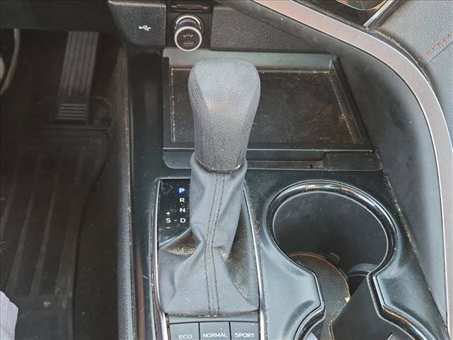 Used 2020 Toyota Camry LE FWD image 10