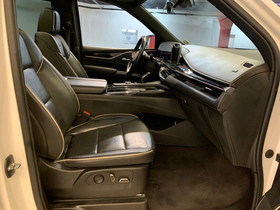 Used 2022 Cadillac Escalade ESV Sport w/ Touring Package AWD/4WD image 84