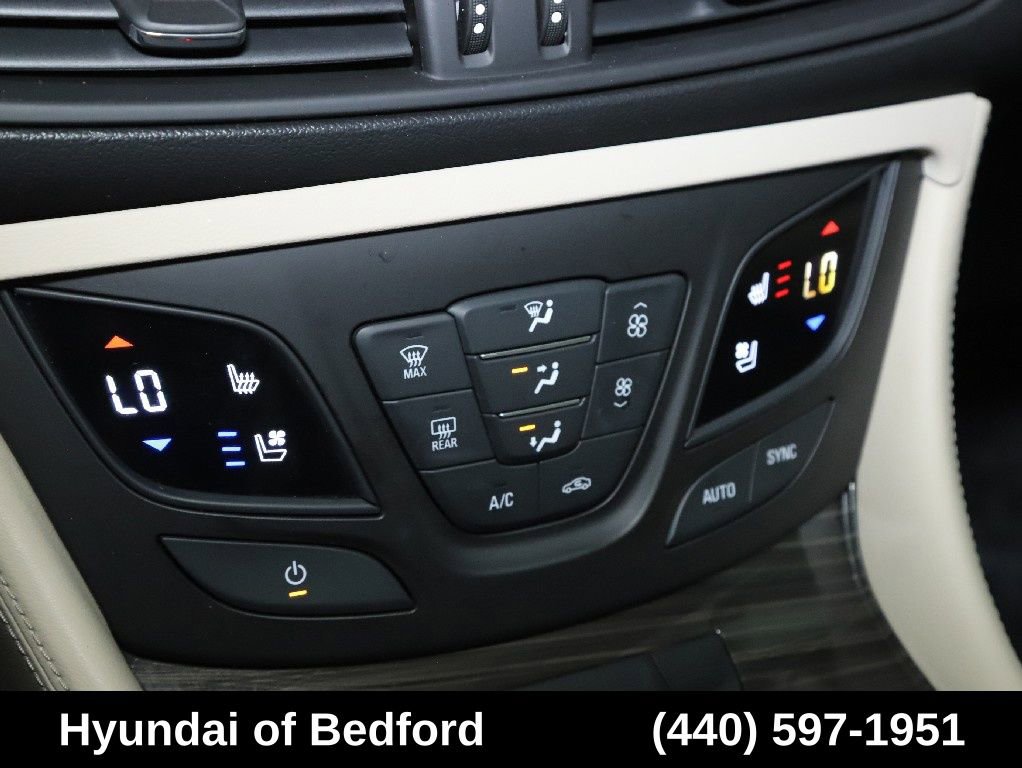 Used 2019 Buick Envision Premium w/ Driver Confidence Package AWD/4WD image 34