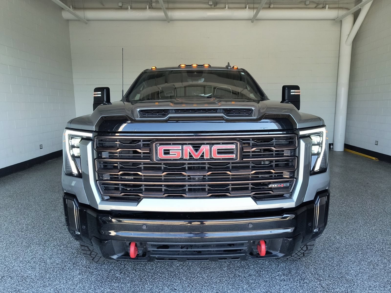 Used 2024 GMC Sierra 2500 AT4X AWD/4WD image 8