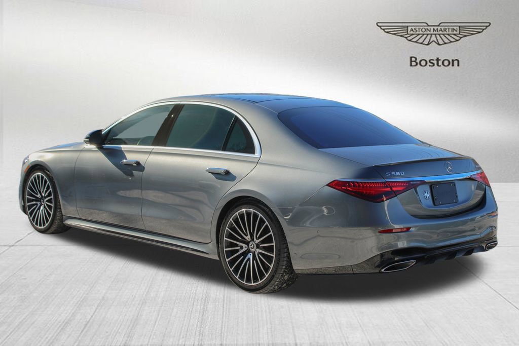 Used 2022 Mercedes-Benz S 580 4MATIC Sedan image 2