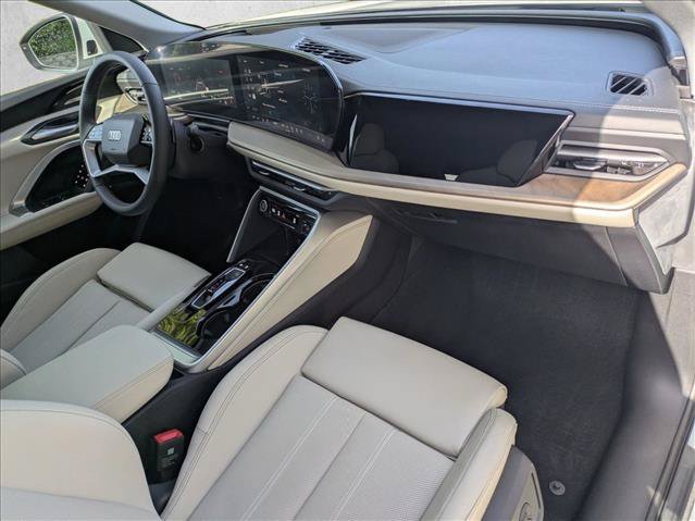 Used 2025 Audi Q5 Premium Plus AWD/4WD image 24