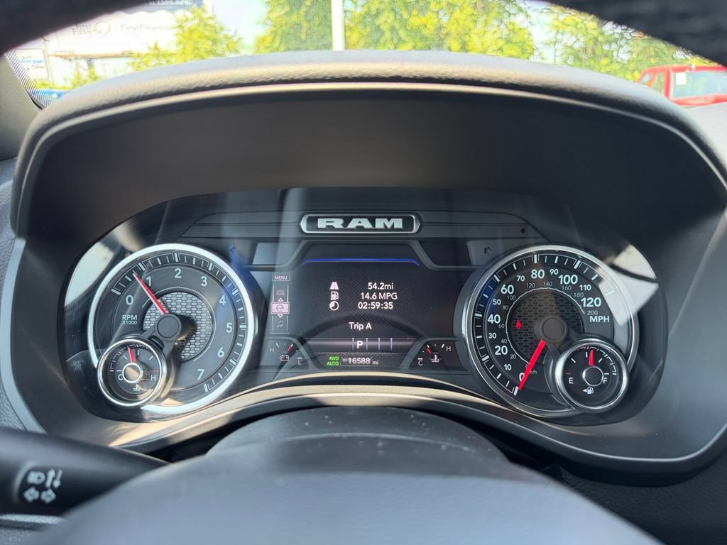 Used 2025 RAM 1500 Big Horn AWD/4WD image 21