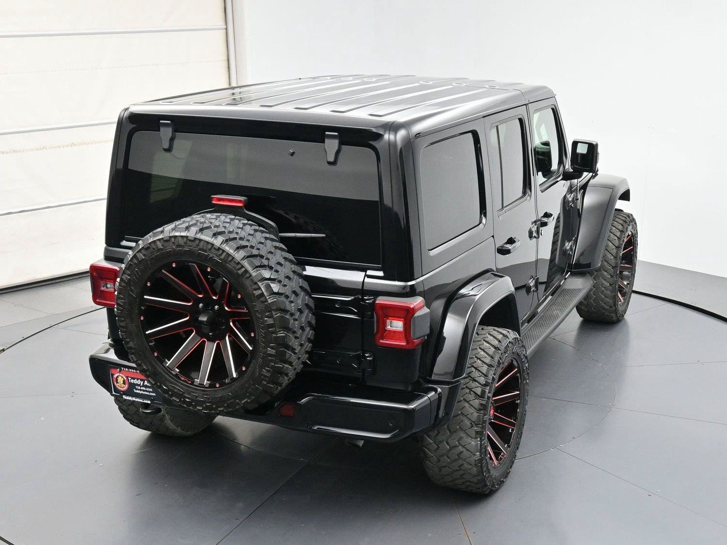 Used 2021 Jeep Wrangler Unlimited Sahara AWD/4WD image 35