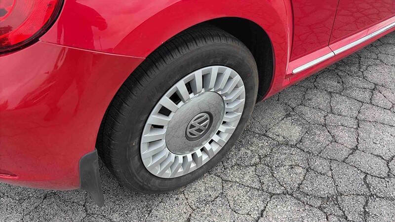 Used 2015 Volkswagen Beetle 1.8T image 8