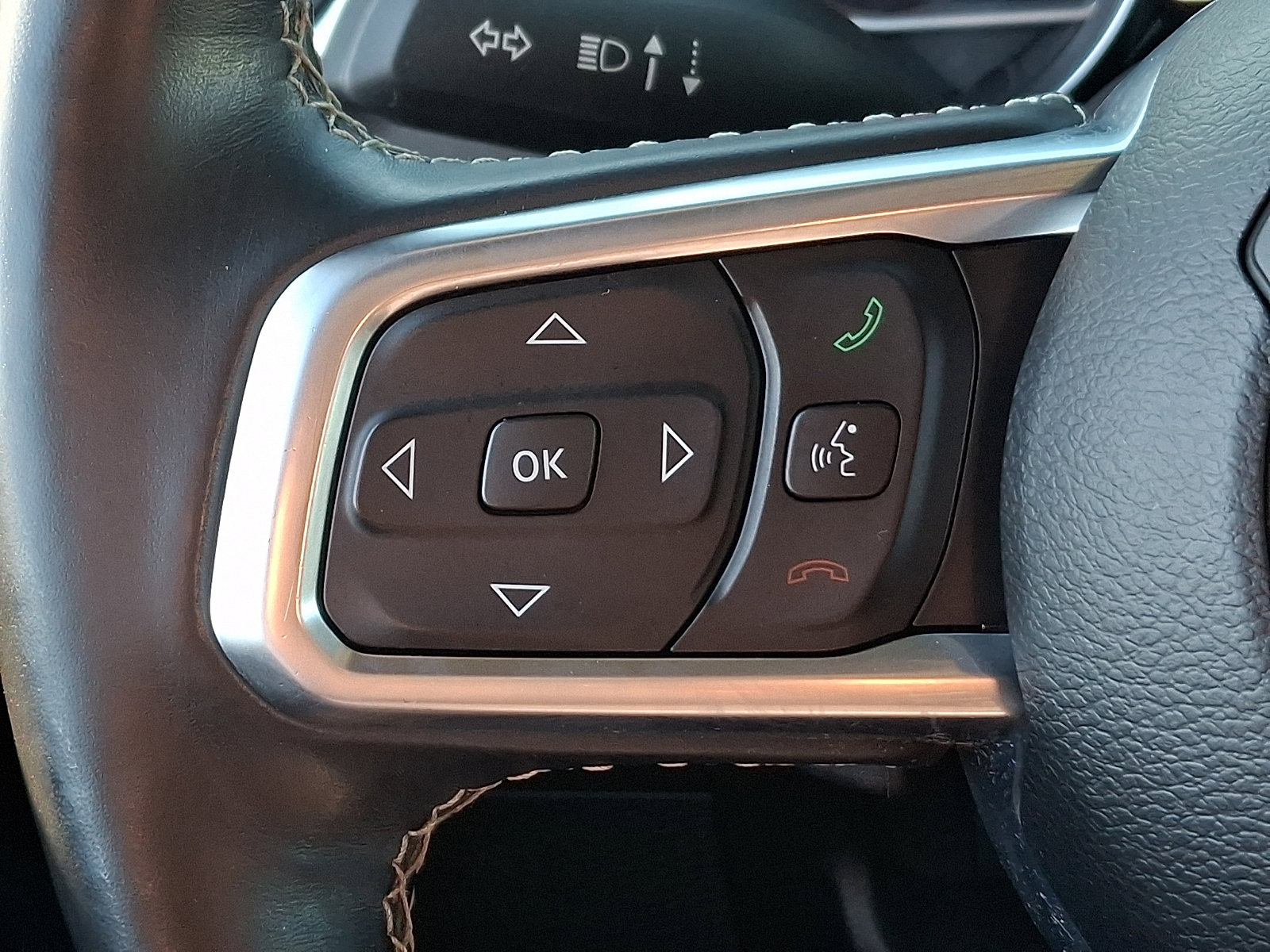 Used 2020 Jeep Wrangler Unlimited Sahara image 21