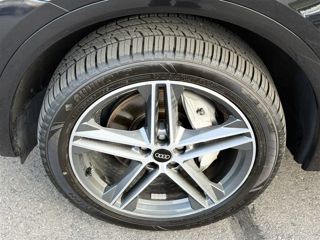 Used 2022 Audi Q5 e Premium Plus w/ Premium Plus Package image 14