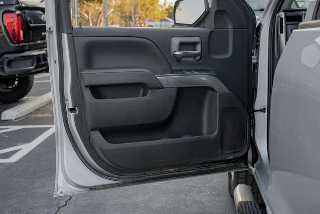 Used 2018 Chevrolet Silverado 1500 LT w/ All Star Edition AWD/4WD image 19