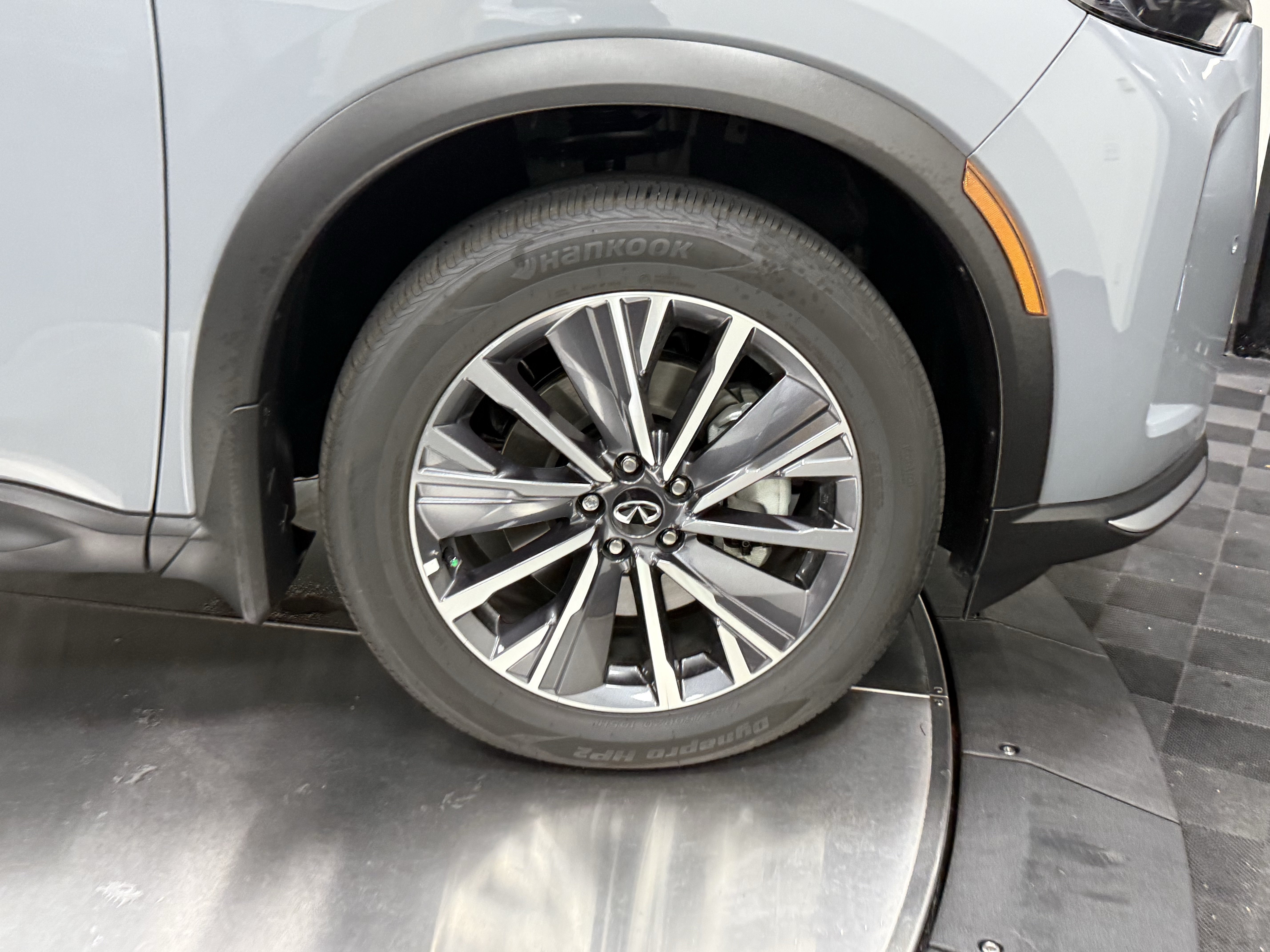 Certified 2027 INFINITI QX60 Luxe w/ Cargo Package FWD image 9