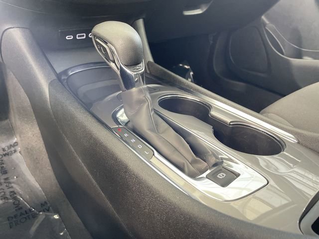 Used 2024 Chevrolet Malibu LT image 25