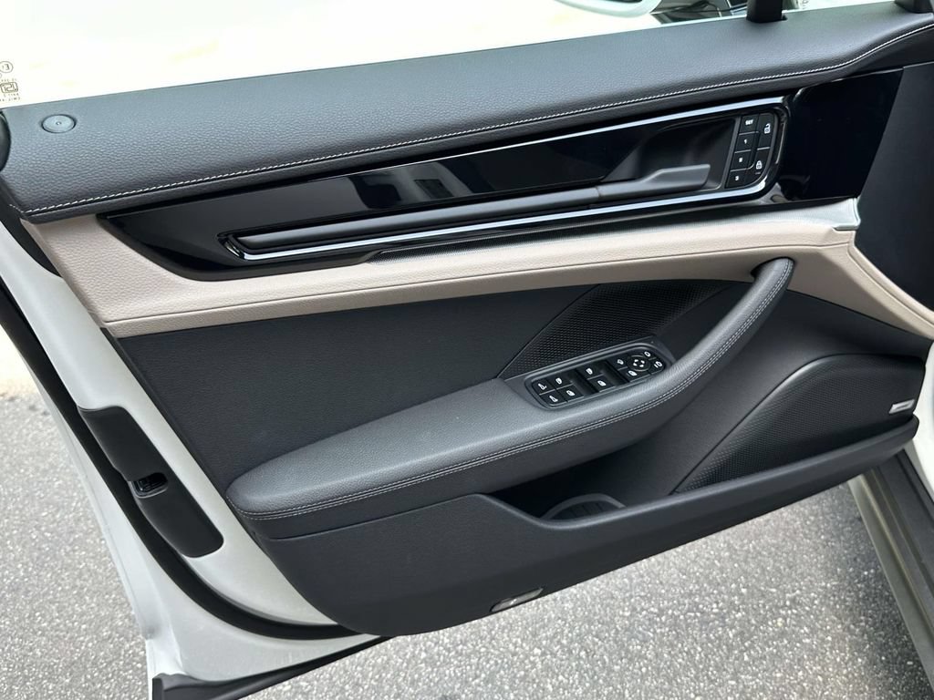 New 2026 Porsche Panamera 4 AWD/4WD image 17