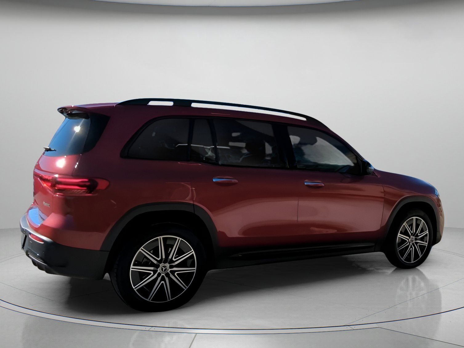 Used 2024 Mercedes-Benz EQB 300 4MATIC image 29