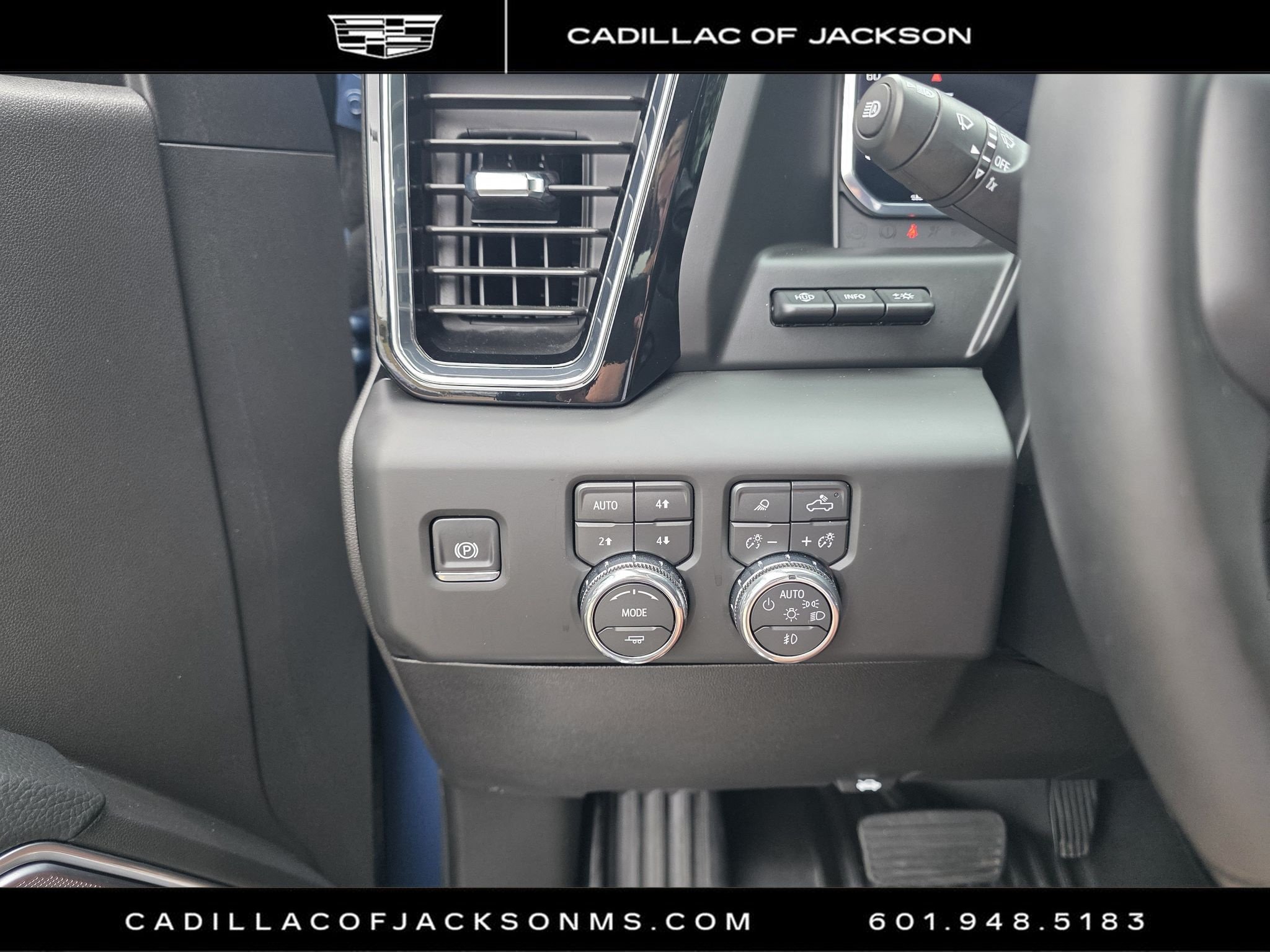 Used 2026 GMC Sierra 1500 Denali w/ Denali Reserve Package AWD/4WD image 26