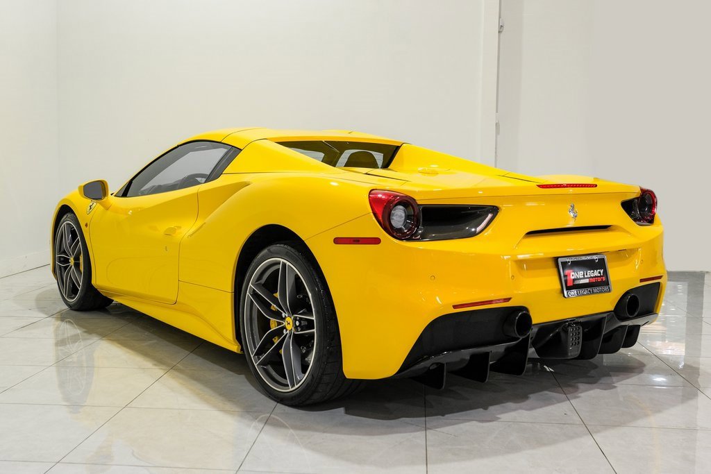 Used 2017 Ferrari 488 Spider image 15
