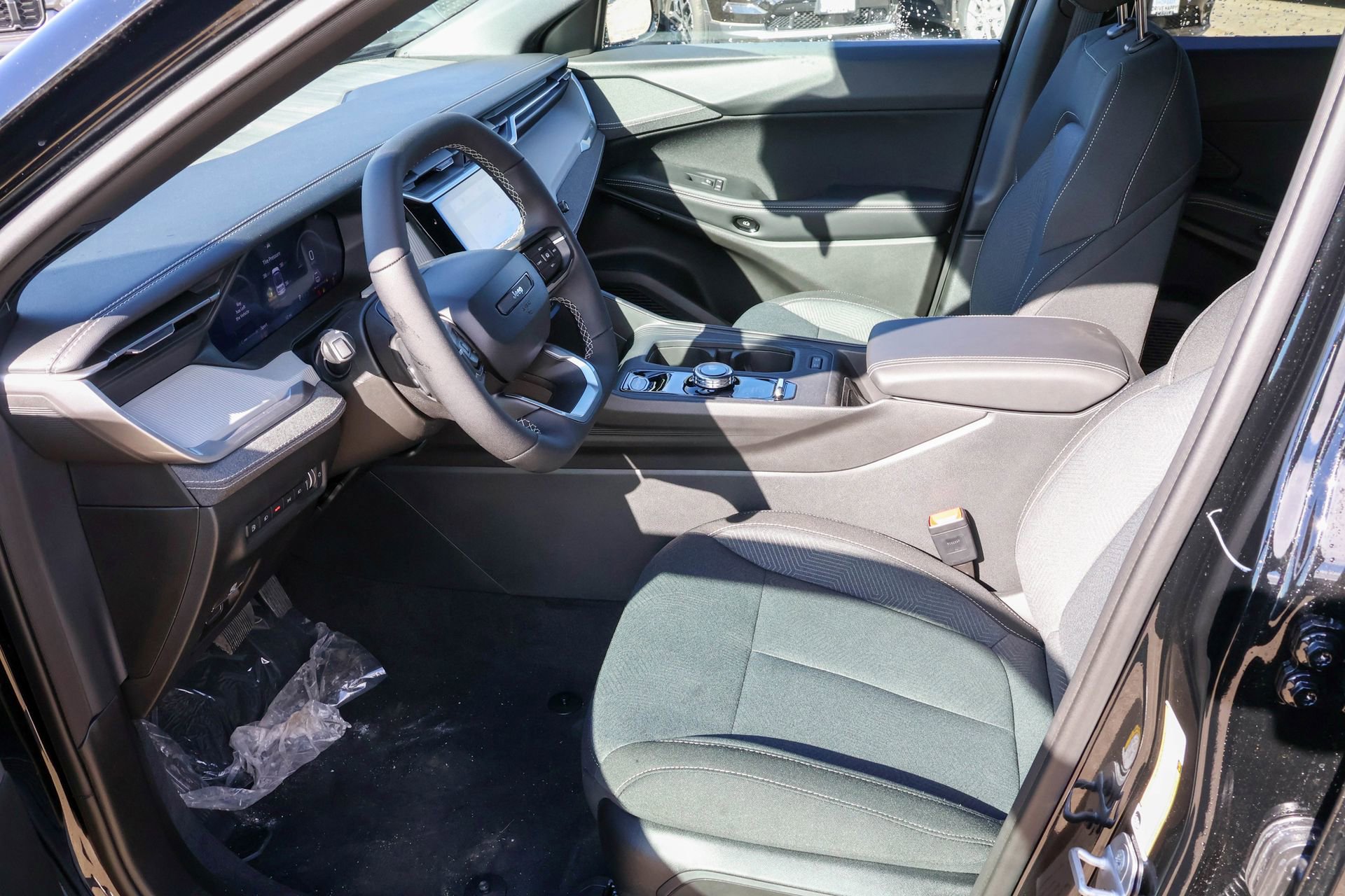 New 2026 Jeep Cherokee Laredo image 5