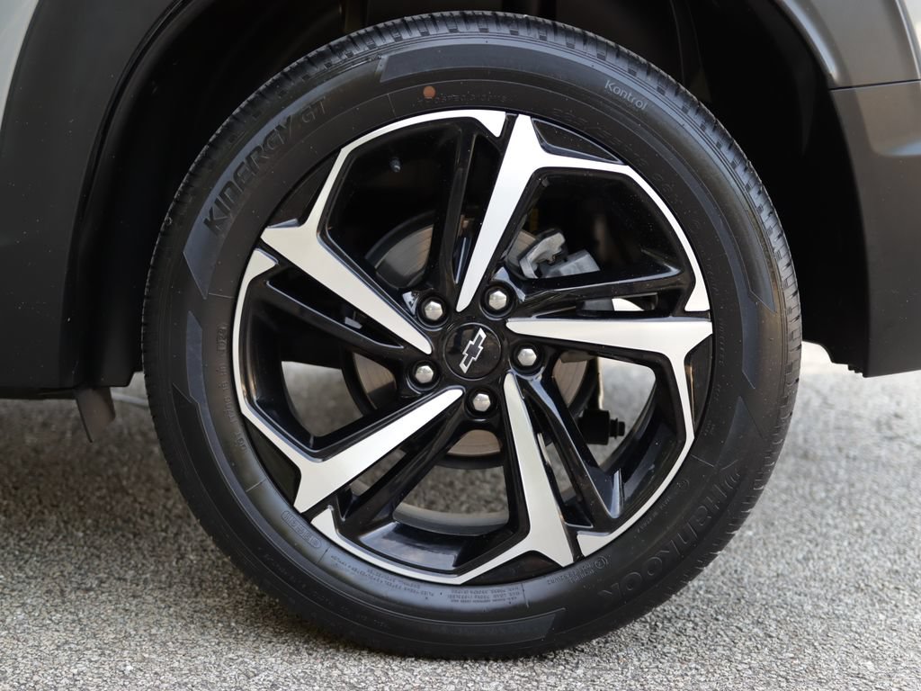 Used 2023 Chevrolet TrailBlazer RS w/ Convenience Package AWD/4WD image 34