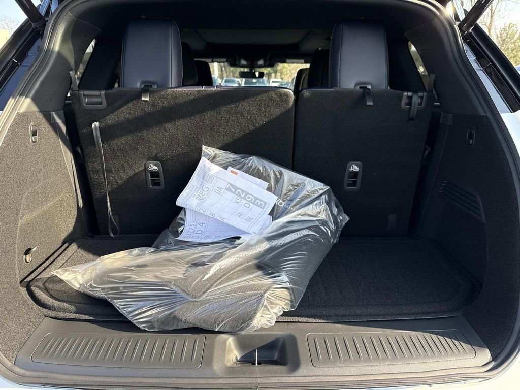 New 2026 INFINITI QX60 Sport w/ Dark Cargo Package image 22