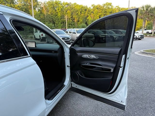 Used 2025 Genesis GV70 2.5T AWD/4WD image 29