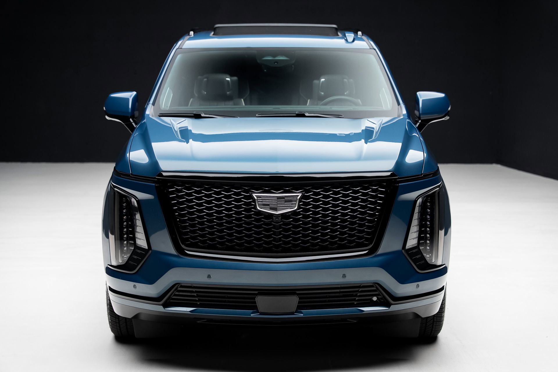 Used 2025 Cadillac Escalade Sport Platinum w/ LPO, ONYX Package RWD image 6
