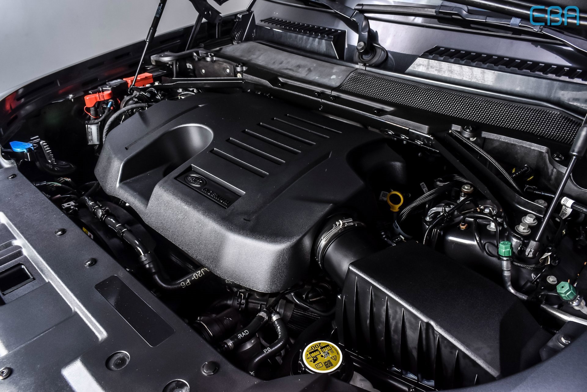 Used 2021 Land Rover Defender 110 SE image 13