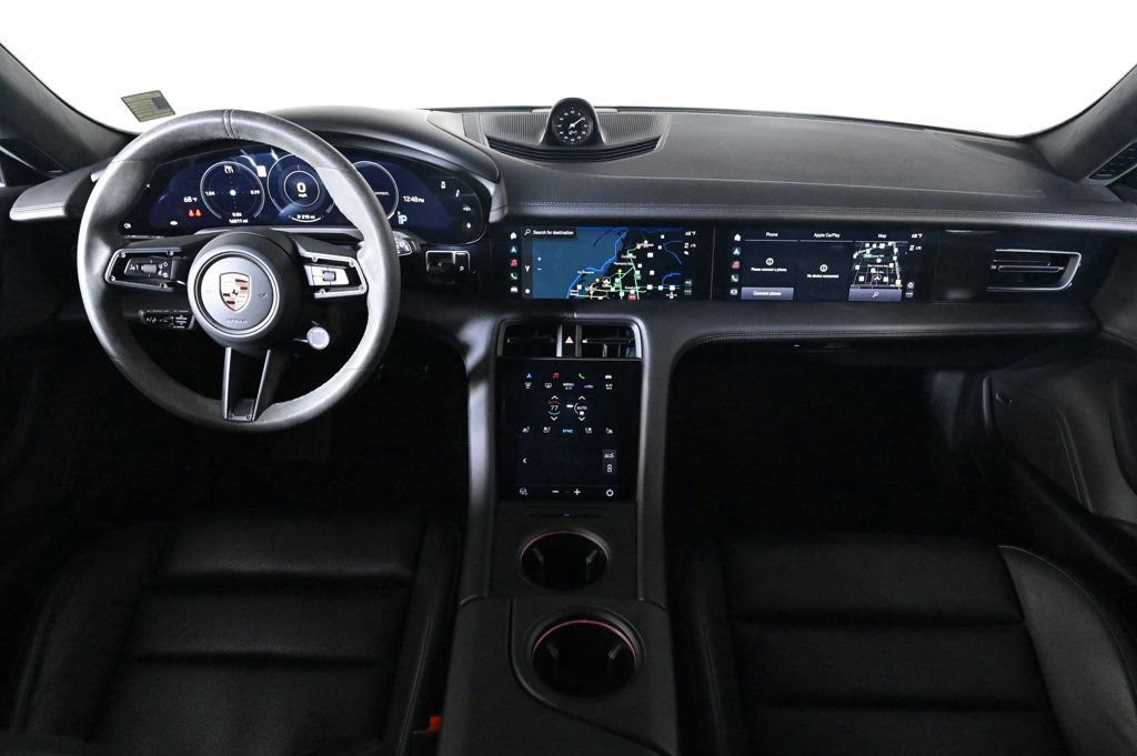 Used 2024 Porsche Taycan GTS image 11