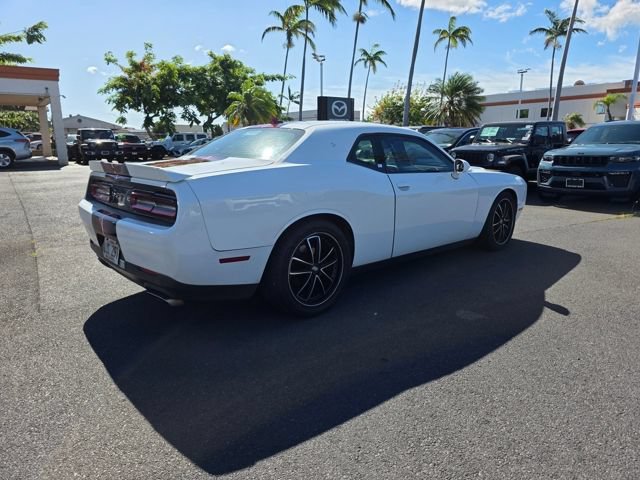 Used 2015 Dodge Challenger R/T Plus RWD image 7