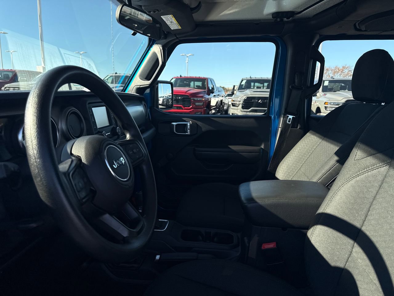 Used 2020 Jeep Gladiator Sport image 13