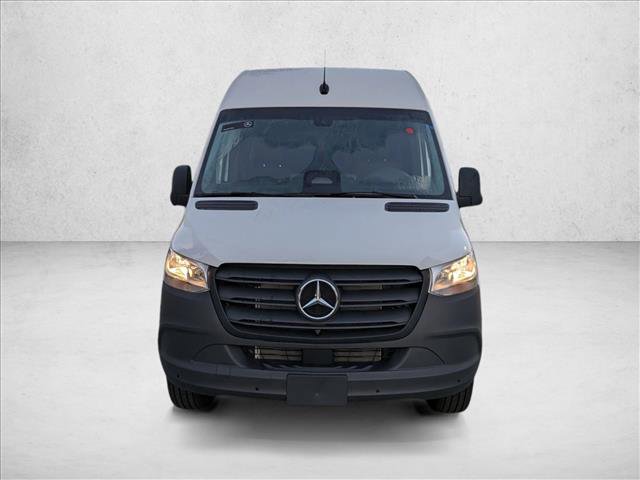 Used 2025 Mercedes-Benz Sprinter 2500 image 2