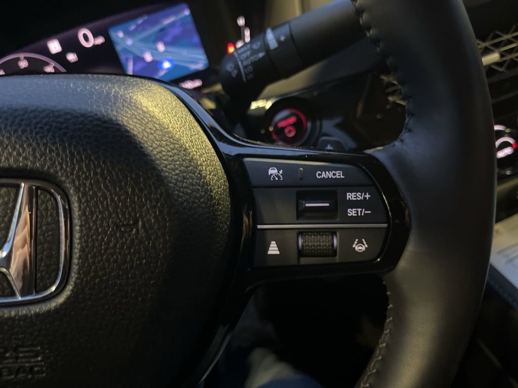 Used 2025 Honda Accord Touring image 13