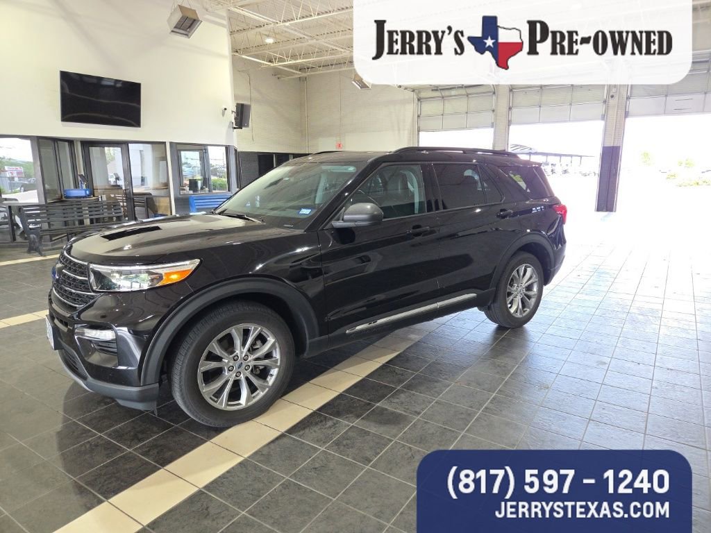 Used 2023 Ford Explorer XLT w/ Equipment Group 202A image 1