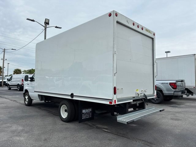 Used 2024 Ford E-350 and Econoline 350 Super Duty w/ Power Windows & Locks Group RWD image 4