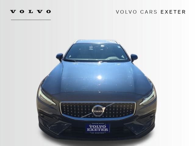 New 2026 Volvo V60 B5 Cross Country Ultra w/ Protection Package Premier AWD/4WD image 2