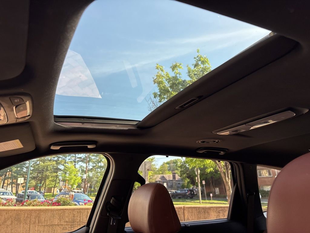 Certified 2023 Kia Telluride EX w/ EX Captain's Chair Package FWD image 14