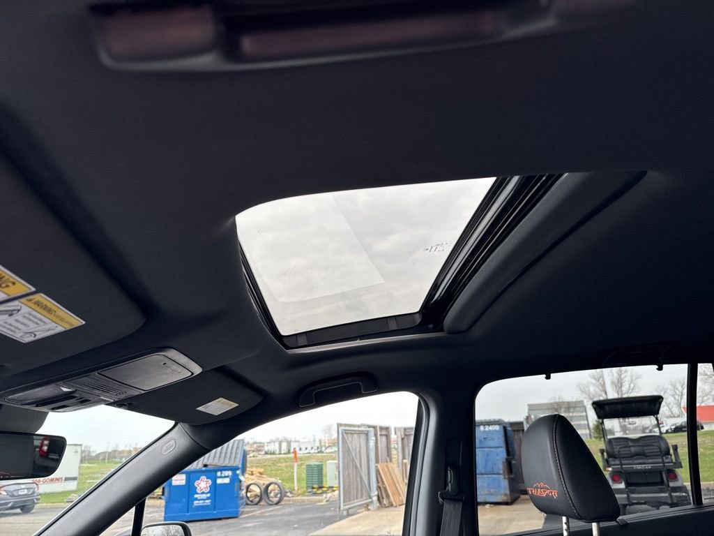 Used 2022 Honda Pilot TrailSport image 31