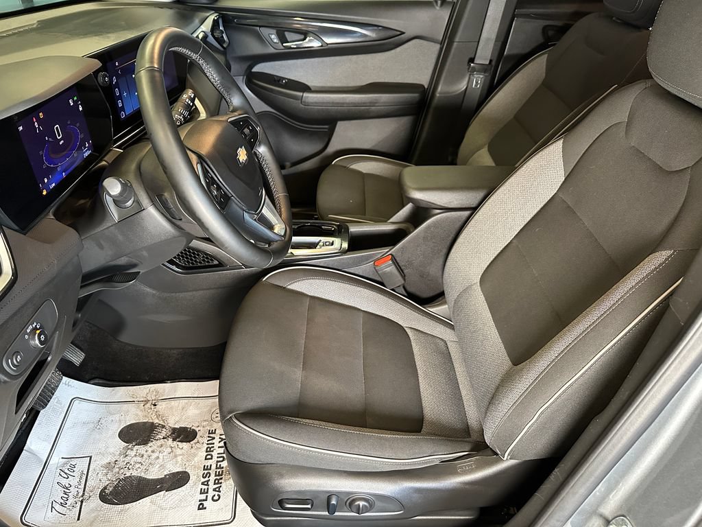 Used 2024 Chevrolet TrailBlazer LT w/ Convenience Package FWD image 20
