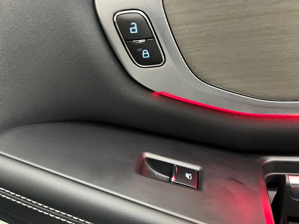 Used 2025 Ford Expedition Platinum AWD/4WD image 26