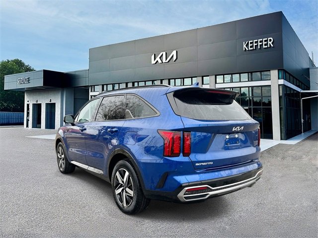 Certified 2023 Kia Sorento S image 6