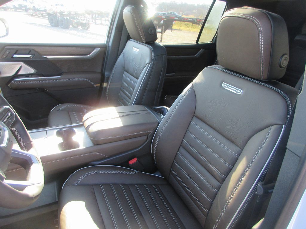New 2026 GMC Acadia Denali Ultimate image 13