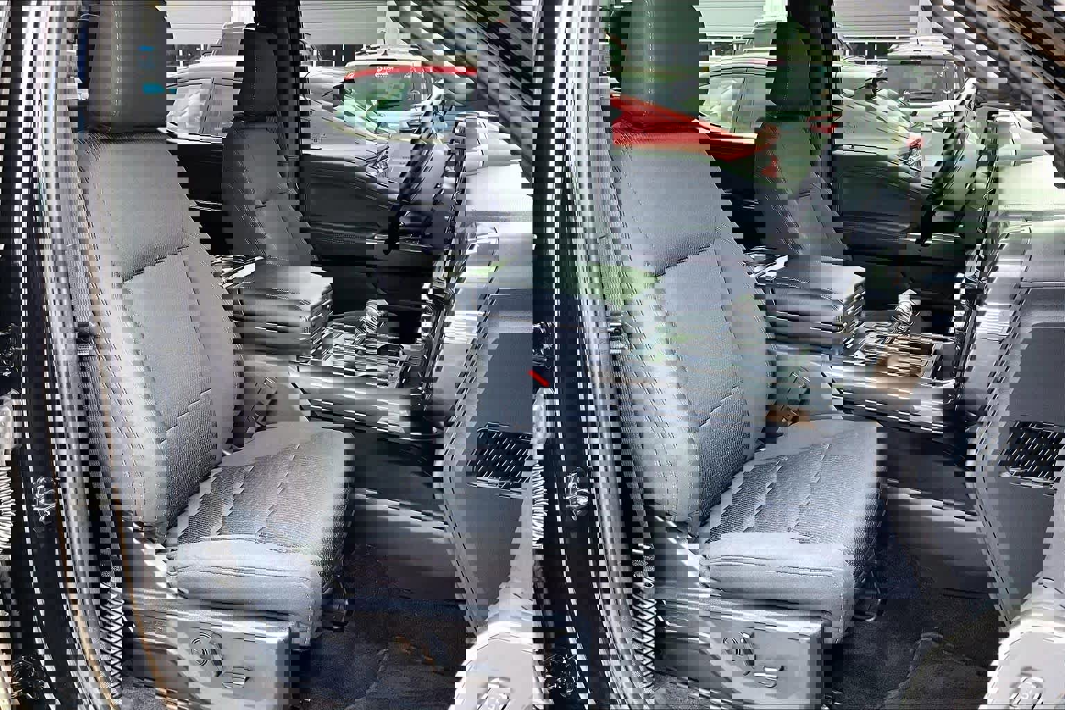 Certified 2022 Ford F150 XLT w/ Equipment Group 302A High image 8