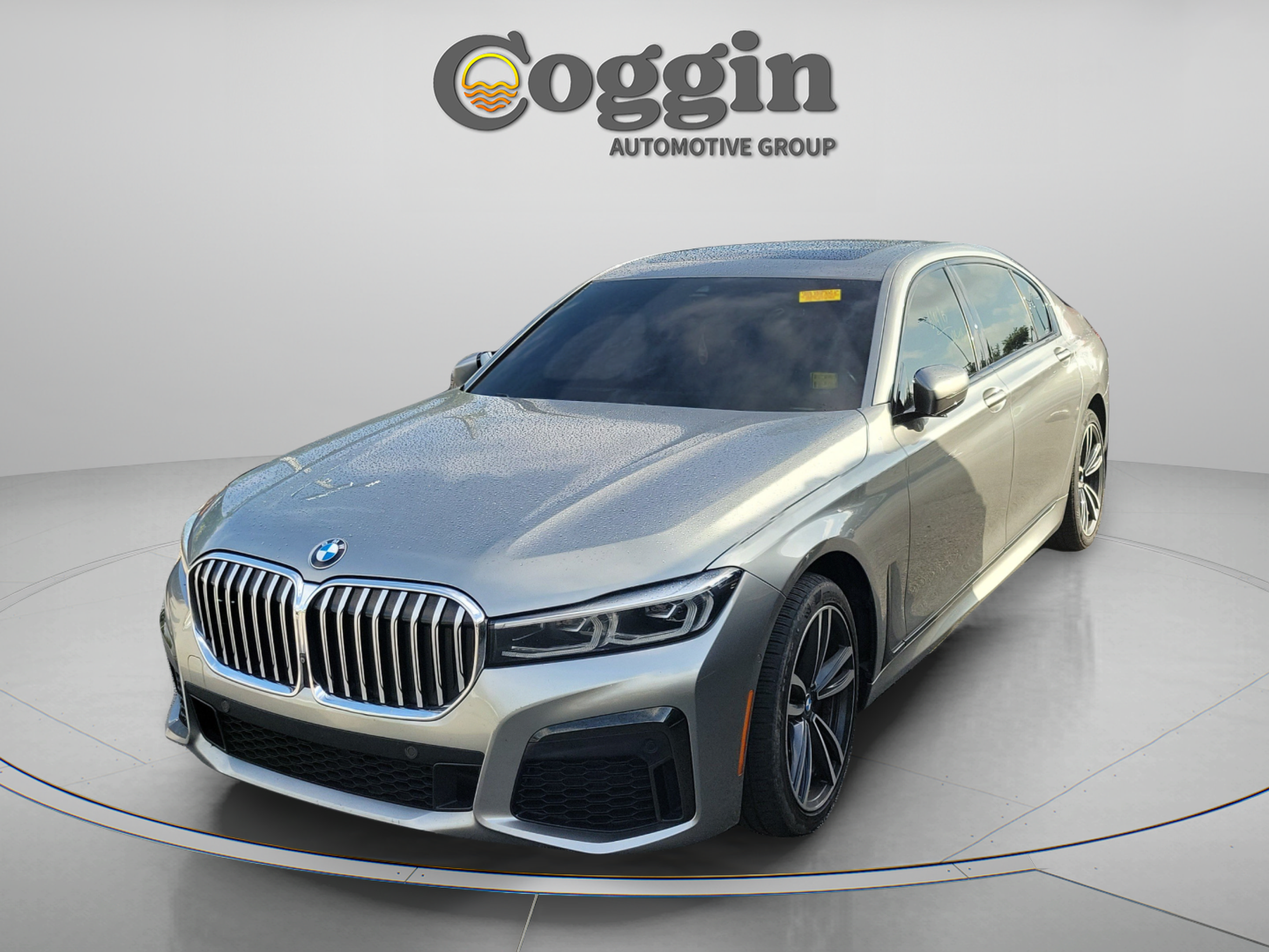 Used 2020 BMW 740i xDrive w/ M Sport Package AWD/4WD image 3