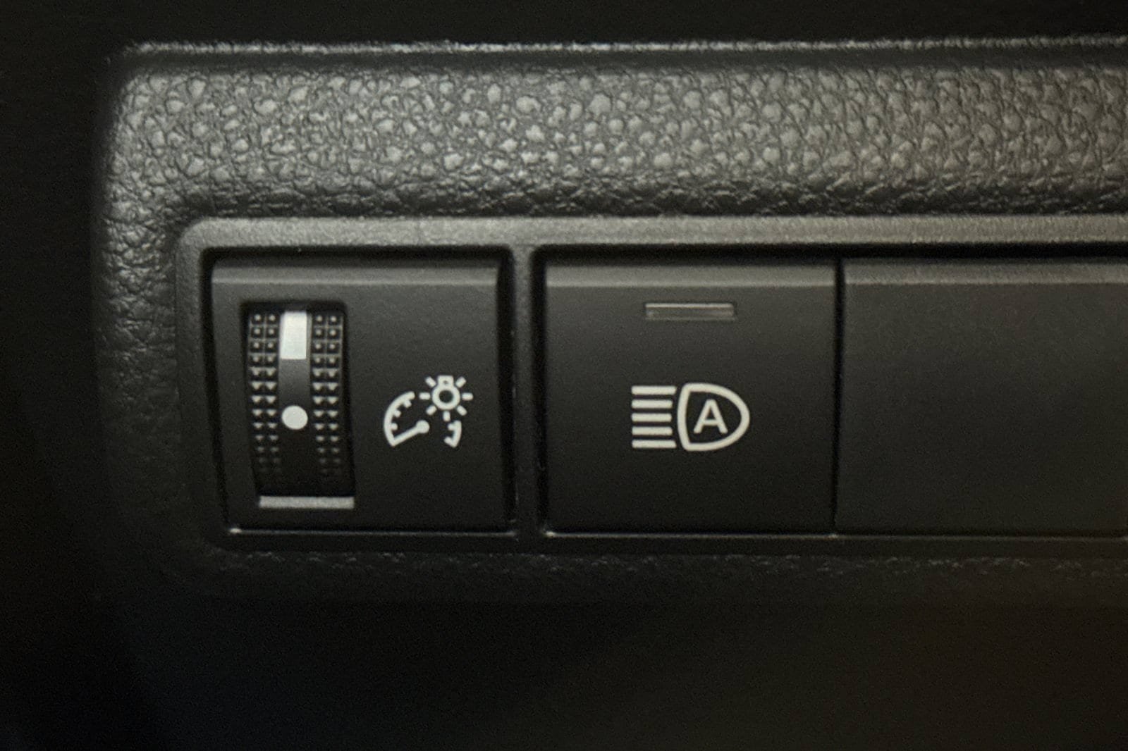 New 2026 Toyota Corolla XSE FWD image 31