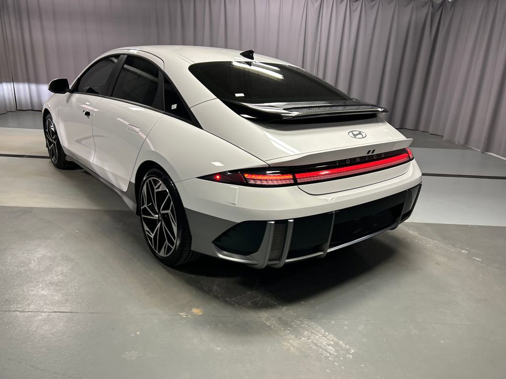 Used 2023 Hyundai Ioniq 6 SEL image 5