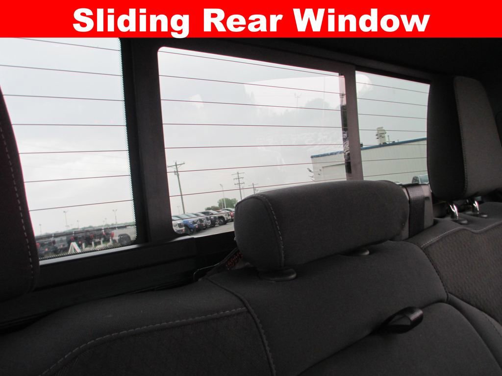 Used 2020 GMC Sierra 1500 Elevation w/ Elevation Value Package image 27